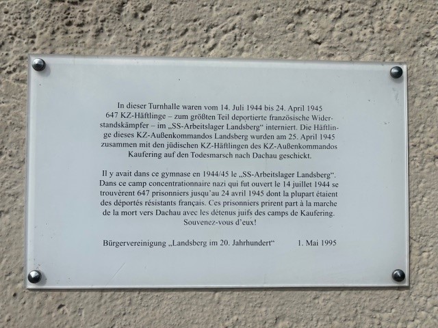 Gedenkplaat vliegveld Penzig