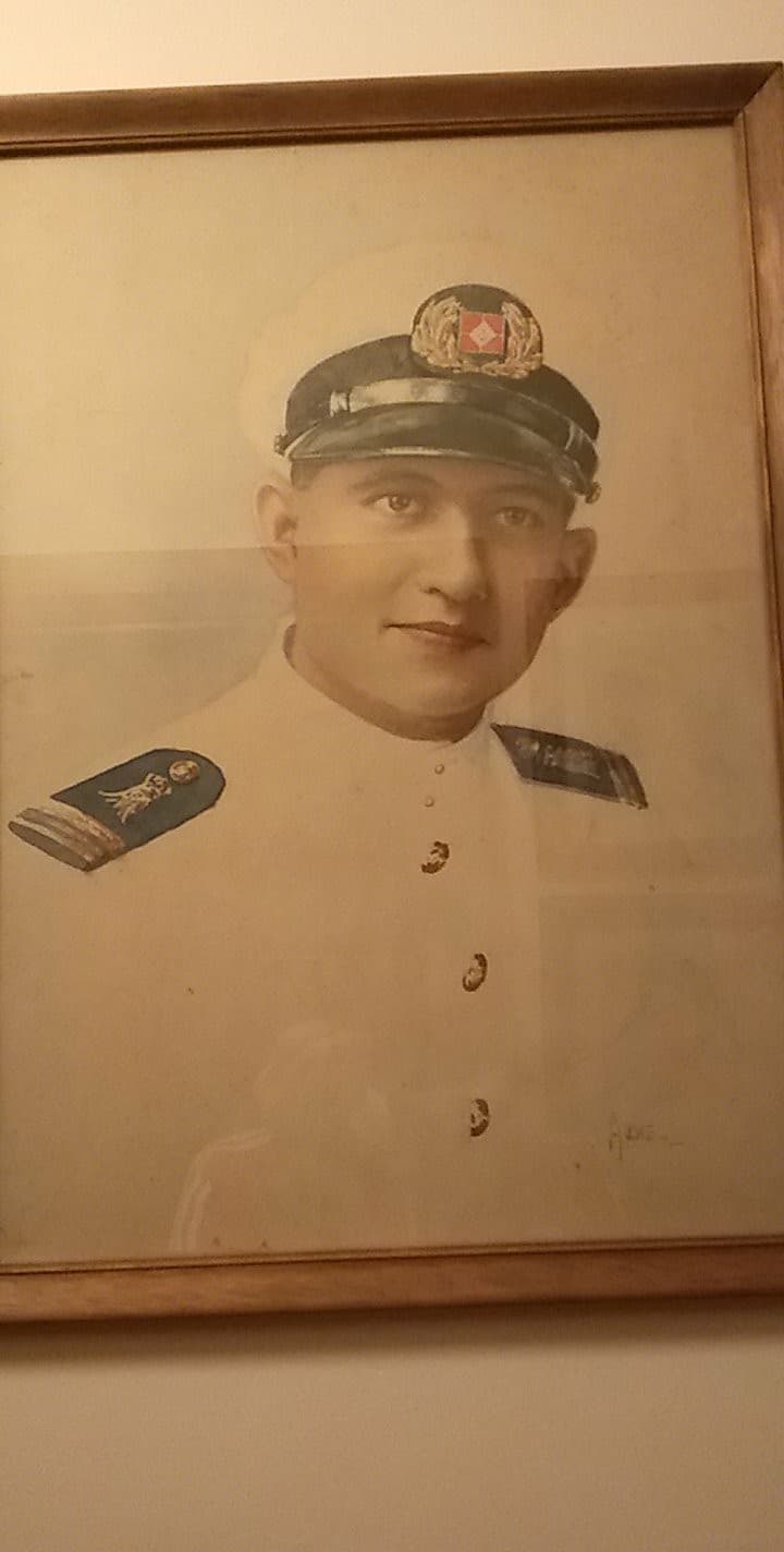 Frans Gerard Muller Kobold in tropisch uniform v.d. Marine.