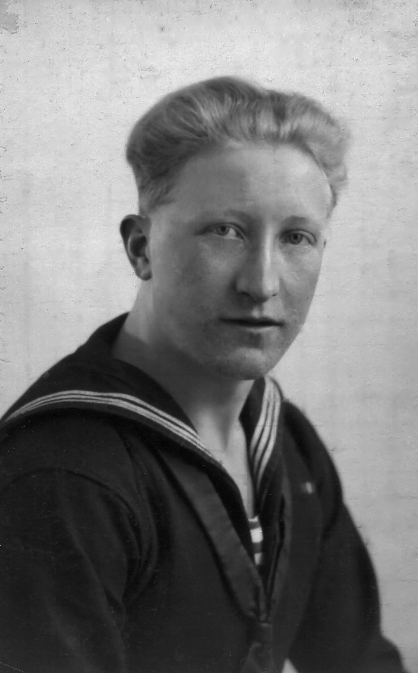 Foto Jacob de Reus indiensttreding Koninklijke Marine maart 1941.
