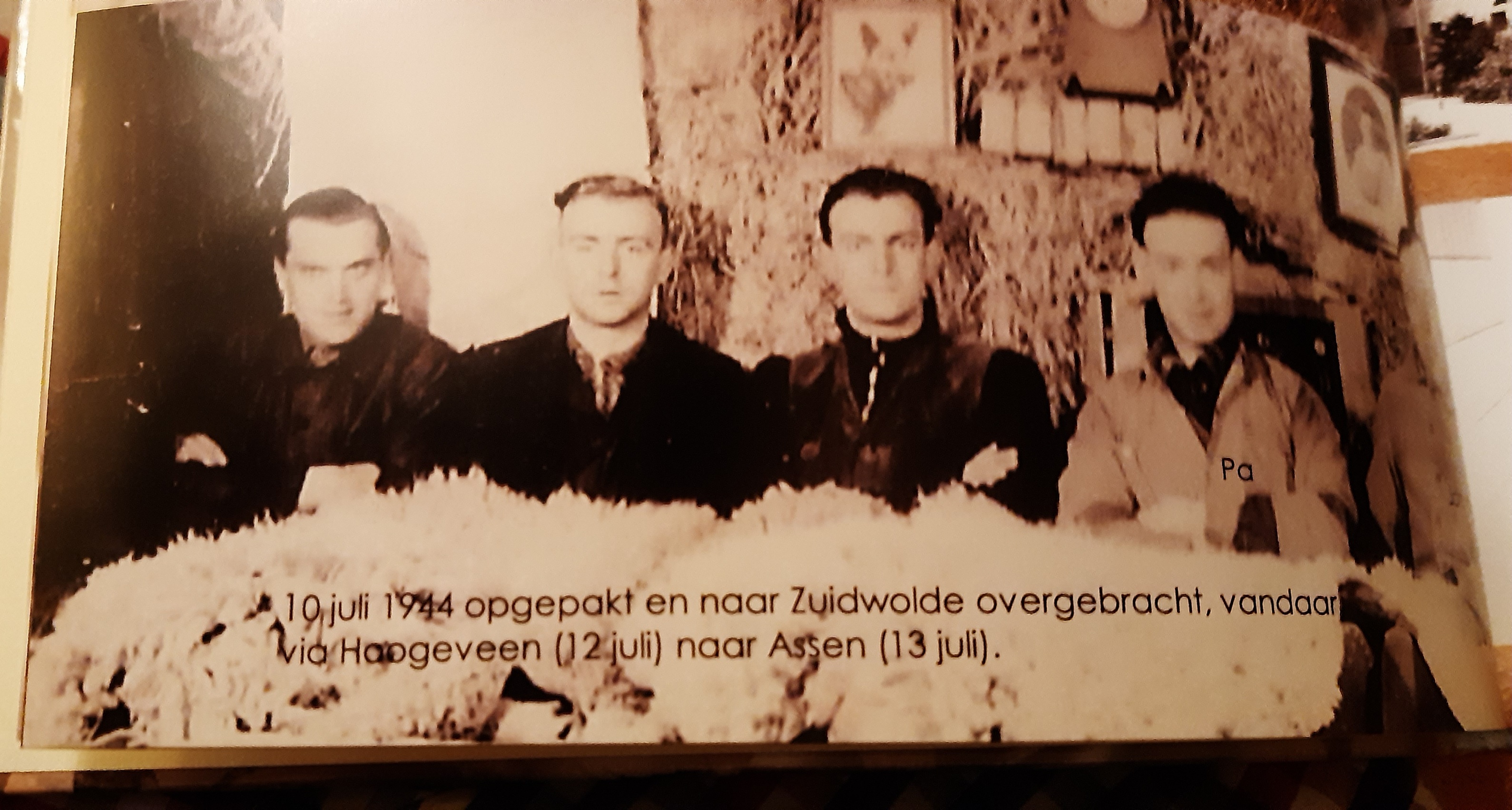 Groep van onderduikers met jan haar