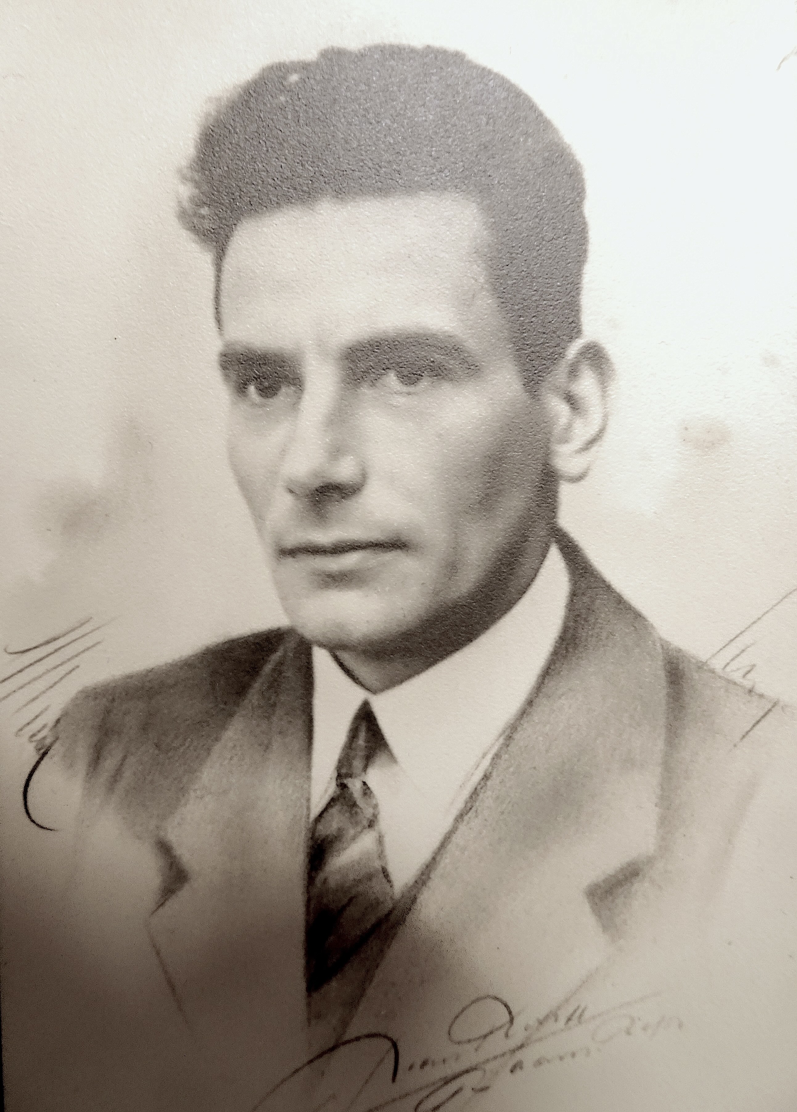 Jacob Wiersma, portretfoto gemaakt in oorlogsjaren, Amsterdam