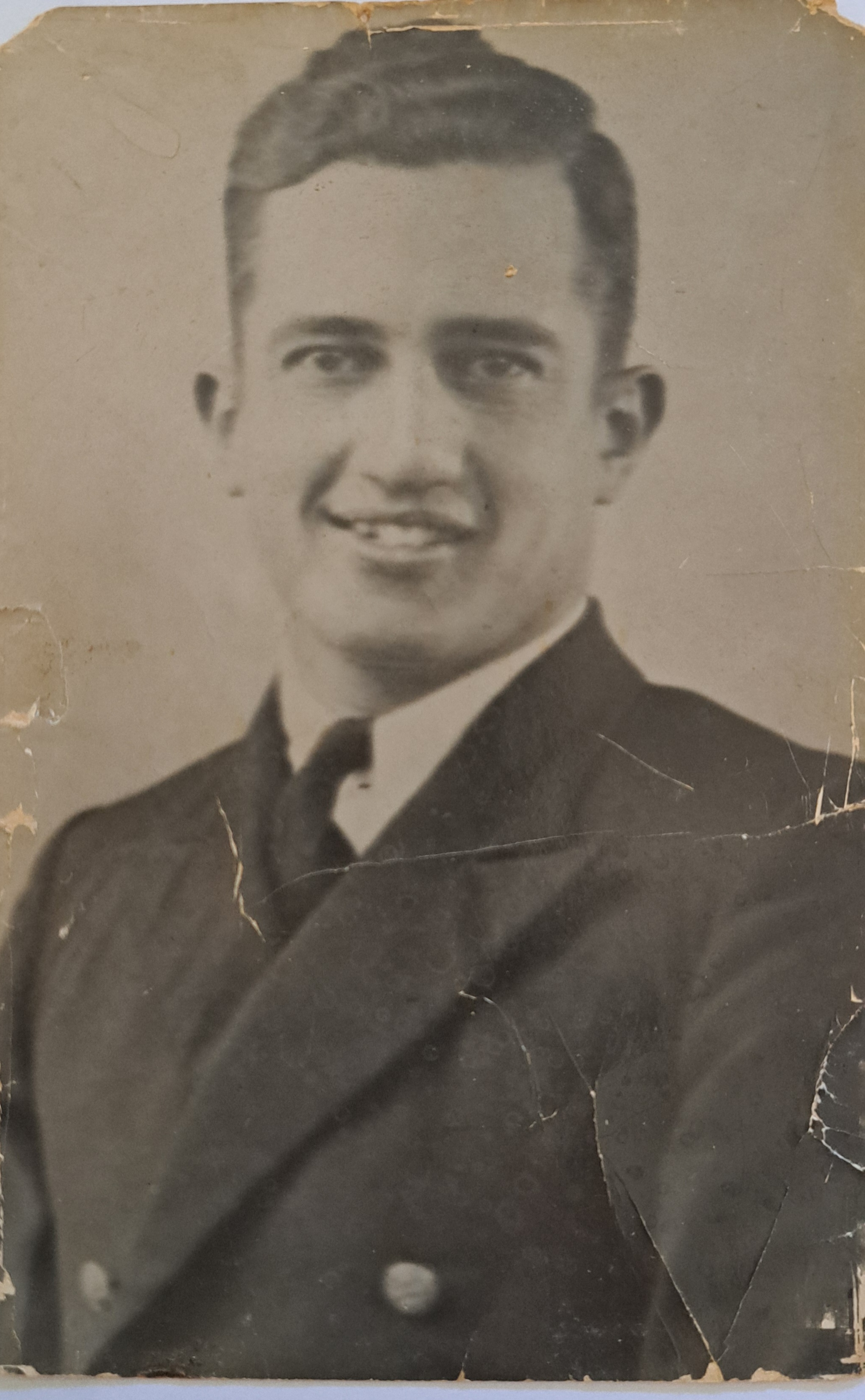 Armand Louis van Alphen geb.16-06-1915