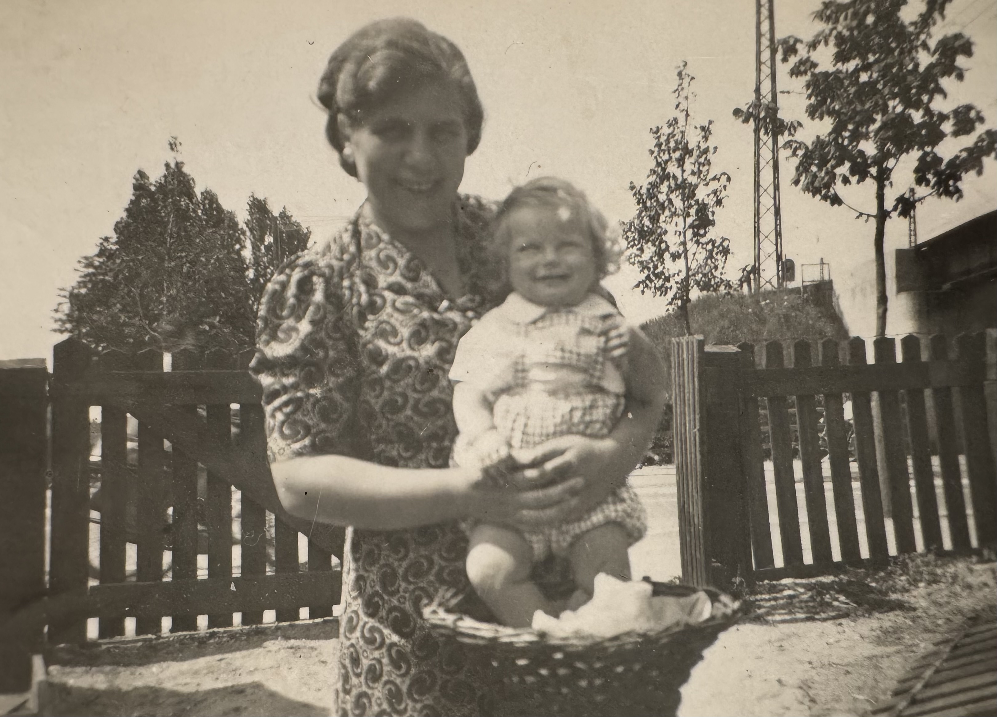 Judith Muijs - Bosboom en dochter Sonja Muijs.