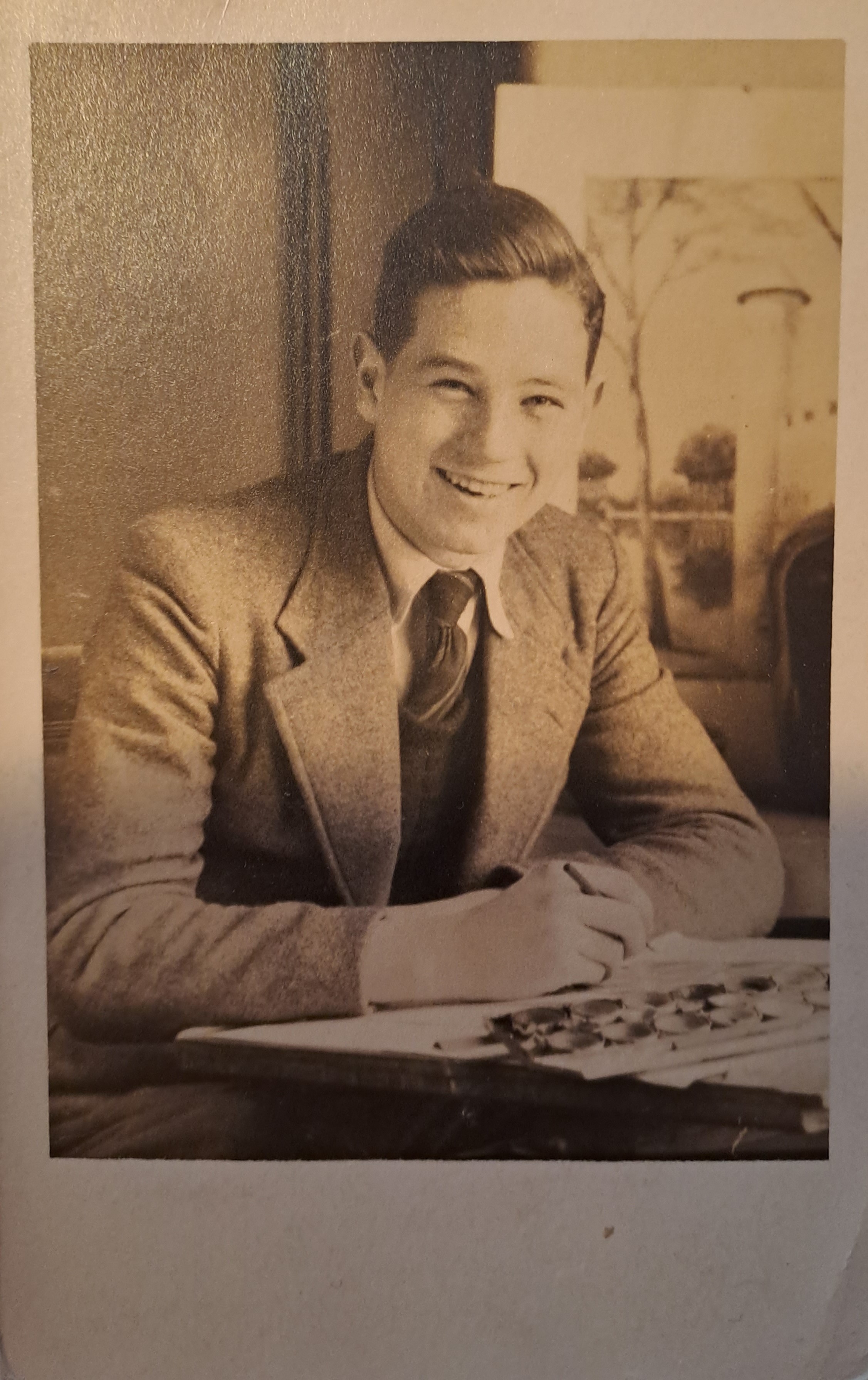 Bastiaan 'Bas' Kastelein (1923-1996), HBS De Populier, Den Haag 1940